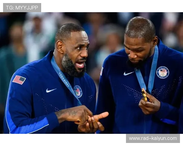 詹姆斯杜兰特全明星票数紧咬，退役传闻不实